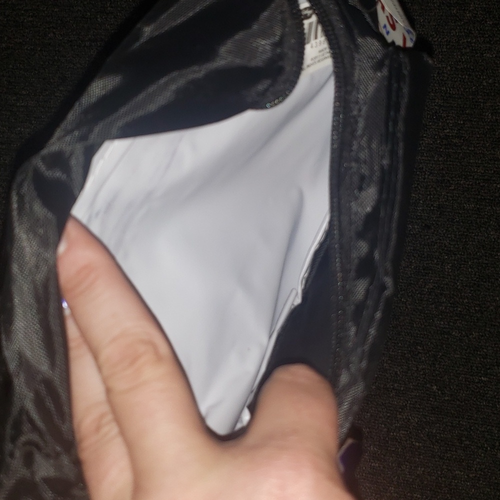 Multiple Small Bags - Picture 13 of 13